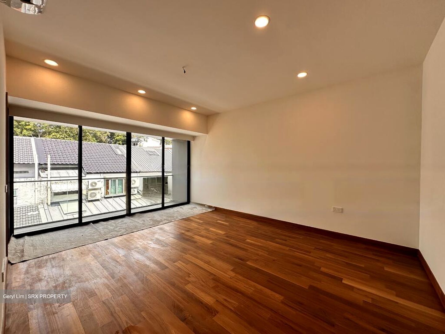 Opera Estate (D15), Terrace #442789311